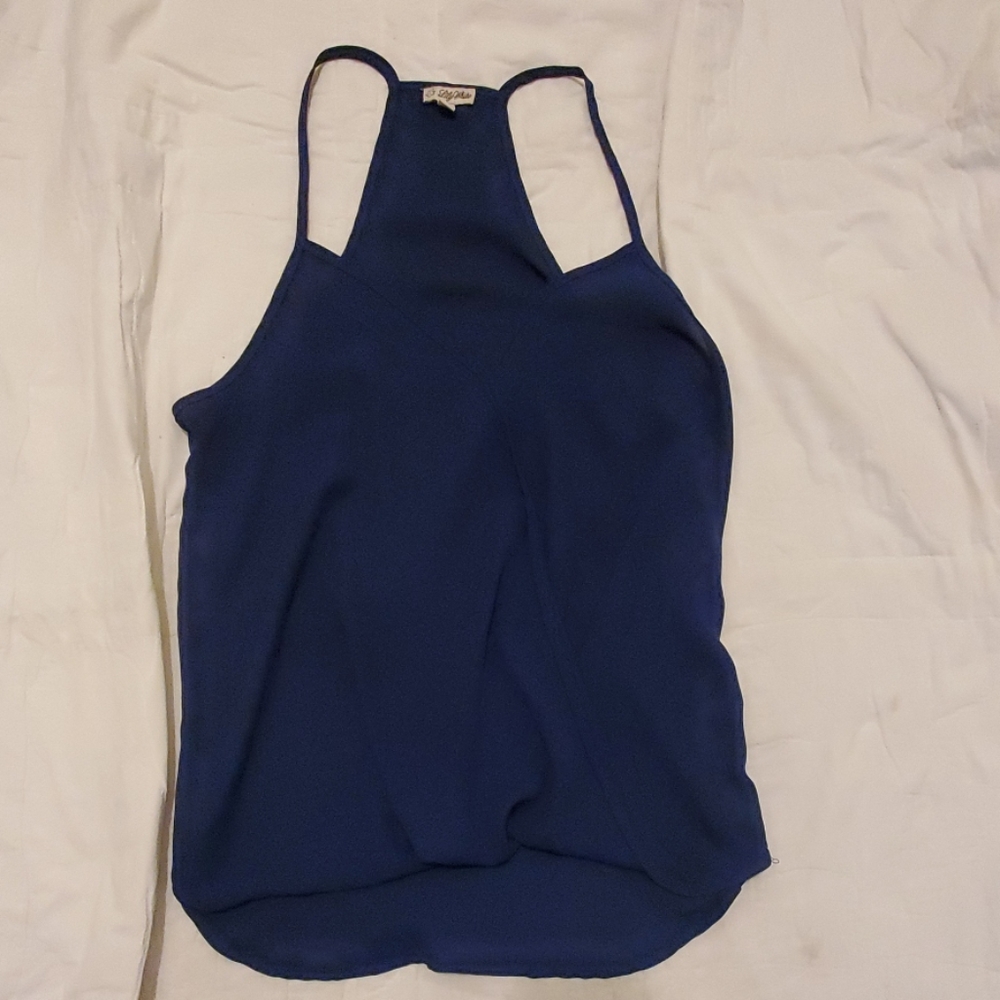 Cute blue top